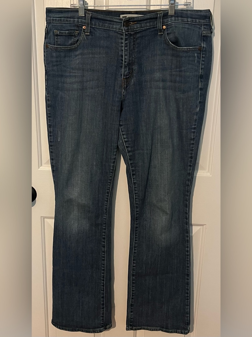 Levi’s 515 Bootcut Jeans Medium Wash Stretch in Size 16 L/C (Long/Tall Cut).